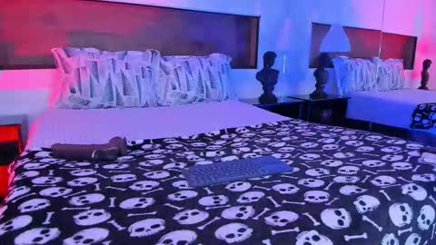  Usagi  online show from March 9, 8:13 pm