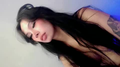 Anya online show from January 13, 8:33 am