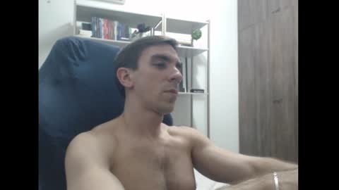 Snapshot of gatosarado23 chatting on December 19, 1:50 am gatosarado23 online show from December 19, 1:50 am