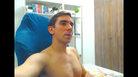 Snapshot of gatosarado23 chatting on February 27, 7:19 am gatosarado23 online show from February 27, 7:19 am