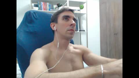 Snapshot of gatosarado23 chatting on January 8, 5:16 am gatosarado23 online show from January 8, 5:16 am