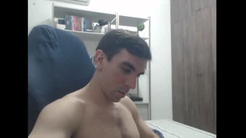 Snapshot of gatosarado23 chatting on December 22, 3:00 am gatosarado23 online show from December 22, 3:00 am