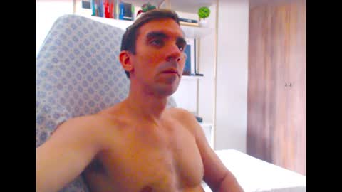 Snapshot of gatosarado23 chatting on March 1, 4:00 pm gatosarado23 online show from March 1, 4:00 pm