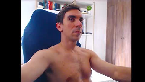 Snapshot of gatosarado23 chatting on March 9, 11:47 am gatosarado23 online show from March 9, 11:47 am