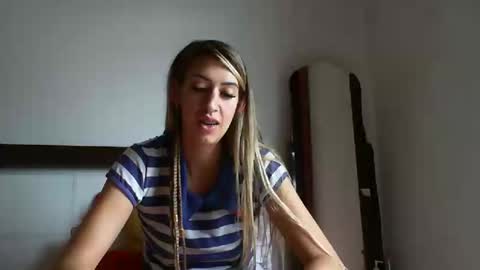 Monique online show from December 24, 6:50 pm