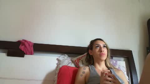 Monique online show from January 14, 6:28 pm