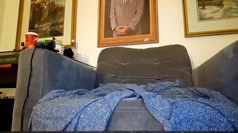 Snapshot of gaypoonboy chatting on December 3, 1:36 am Alex Caliber 3 cum dumpster slut online show from December 3, 1:36 am
