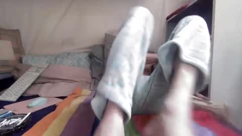 gayrobbin online show from June 1, 7:15 pm
