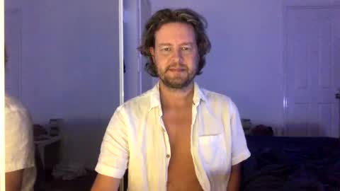 gcsurfer81 online show from April 8, 9:01 am