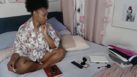 The Empress online show from October 3, 10:01 am