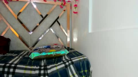 Geminis online show from April 15, 12:25 am