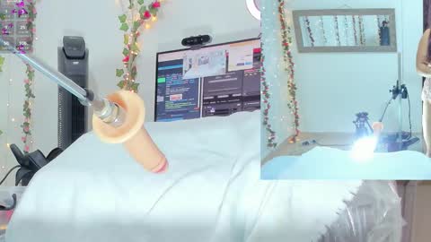 Genesis online show from October 31, 9:53 am