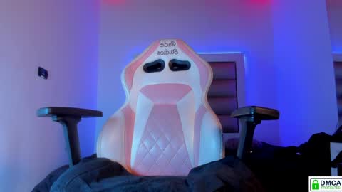 genesis_js online show from April 5, 9:23 pm