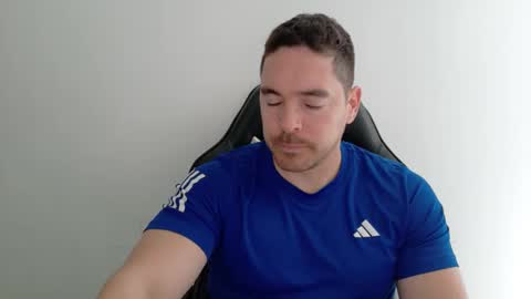 genesis_wb online show from October 23, 9:26 pm