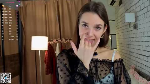 Amely  online show from October 10, 4:18 am