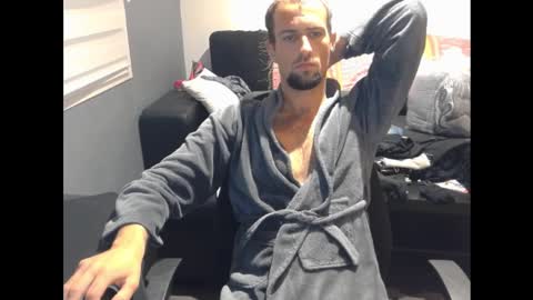 Edouard online show from December 1, 10:34 pm