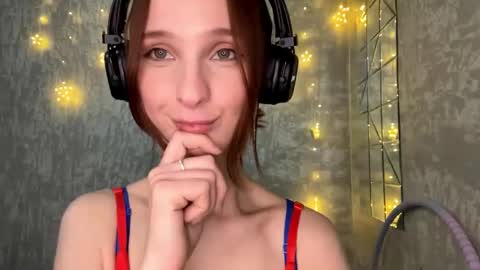 Riana online show from April 14, 1:47 pm