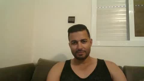 Snapshot of genteldevil chatting on December 30, 3:12 pm genteldevil online show from December 30, 3:12 pm