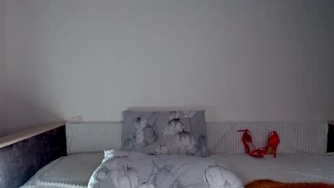 Chrisa online show from February 25, 3:20 pm