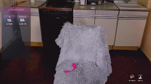 Georgia G online show from November 9, 6:43 pm