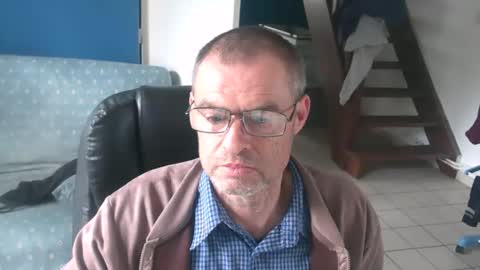 Snapshot of geronemo62 chatting on October 18, 10:30 am geronemo62 online show from October 18, 10:30 am