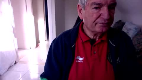 Gisse online show from December 18, 1:06 pm