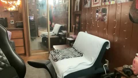 ghostboygbc online show from April 15, 6:50 am