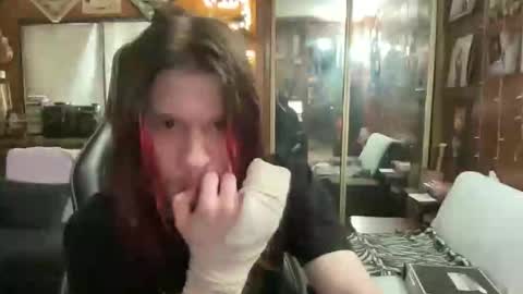 ghostboygbc online show from April 14, 6:49 am