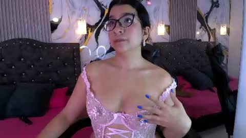 Gia online show from June 12, 3:27 am