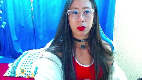 Gia  online show from April 9, 12:47 am