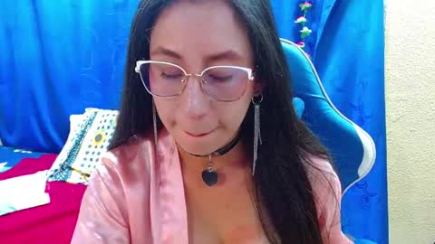 Gia  online show from May 14, 9:57 pm
