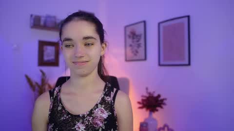 Gia Paige18 online show from November 13, 2:31 pm