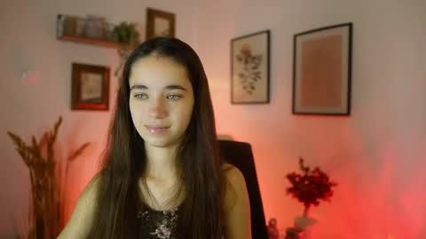 Snapshot of gia_paige18 chatting on September 16, 8:39 am Gia Paige18 online show from September 16, 8:39 am