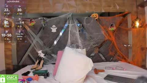 Darlliny online show from October 31, 11:38 pm