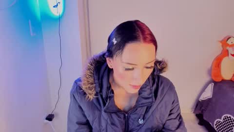 GIA WHITE Independet  online show from October 17, 1:20 am