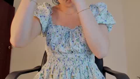 GIA WHITE Independet  online show from March 29, 9:11 am