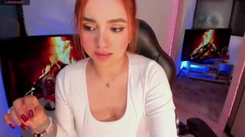 Snapshot of giabrook chatting on March 2, 12:22 pm Gia online show from March 2, 12:22 pm