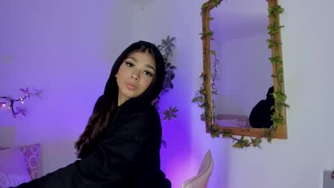 Gia  online show from September 30, 7:13 pm