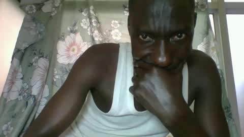 giant_couple online show from May 16, 12:37 pm