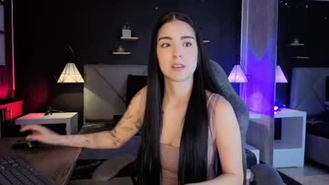 Gia online show from November 19, 2:27 pm