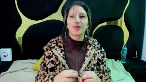 GiaRoussel online show from October 20, 1:16 pm