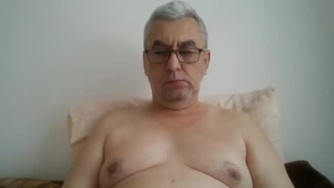gigi1970 online show from May 20, 7:59 am