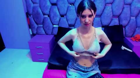 gigi glase online show from September 30, 7:57 pm