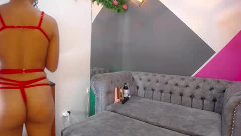 GIGI STCOTT online show from November 3, 2:56 am