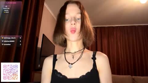 Molly online show from November 16, 7:49 pm