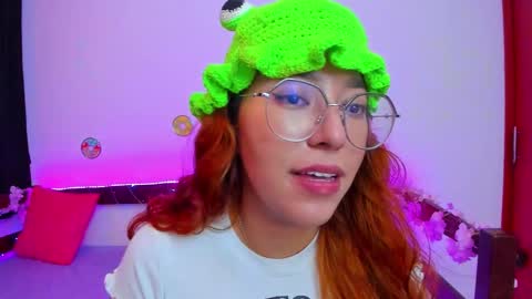 gigimooon online show from September 15, 2:46 am