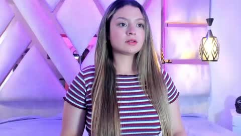 Giigii Hadid  online show from April 22, 8:05 pm