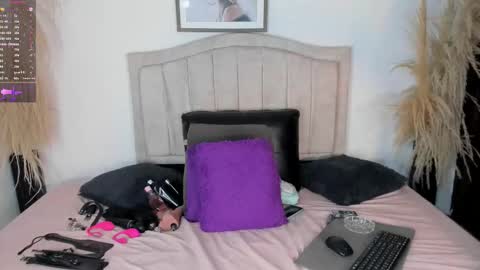 pamela online show from March 5, 4:21 am