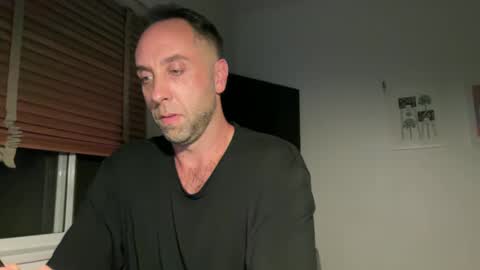 gilber10101 online show from September 14, 1:08 am