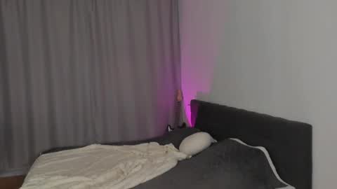 Gin online show from October 17, 6:39 am